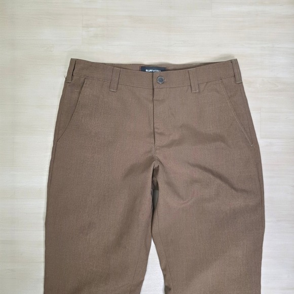 Bluffworks Original Men's Brown Regular Fit Chinos Pants Size 32 W x 32 L - Picture 8 of 8